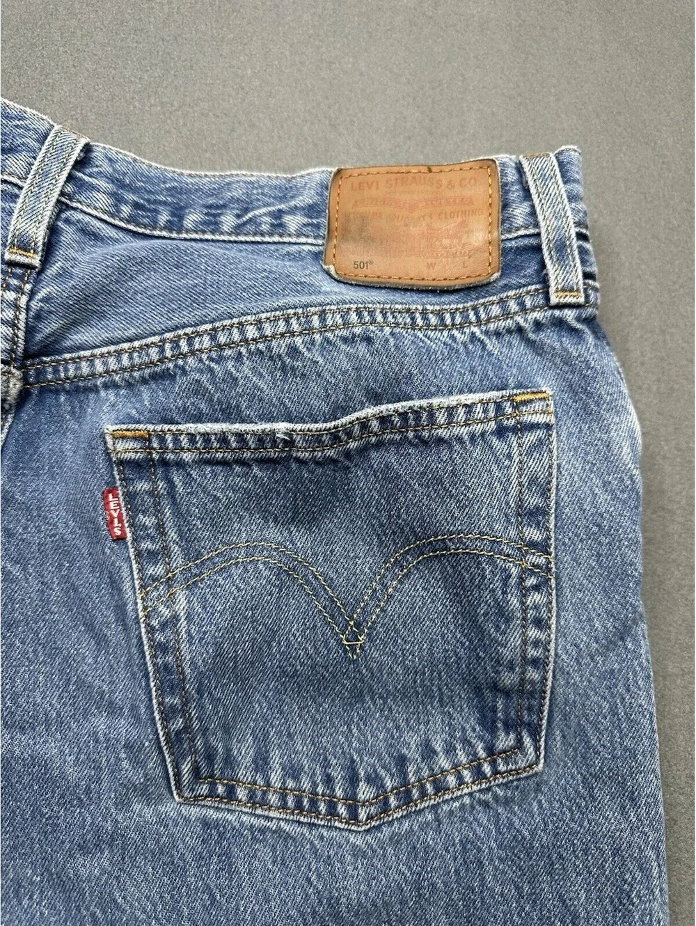 Levi's Premium 501 Jeans Men's 30 x 30 Blue Light Wash Button Fly Straight